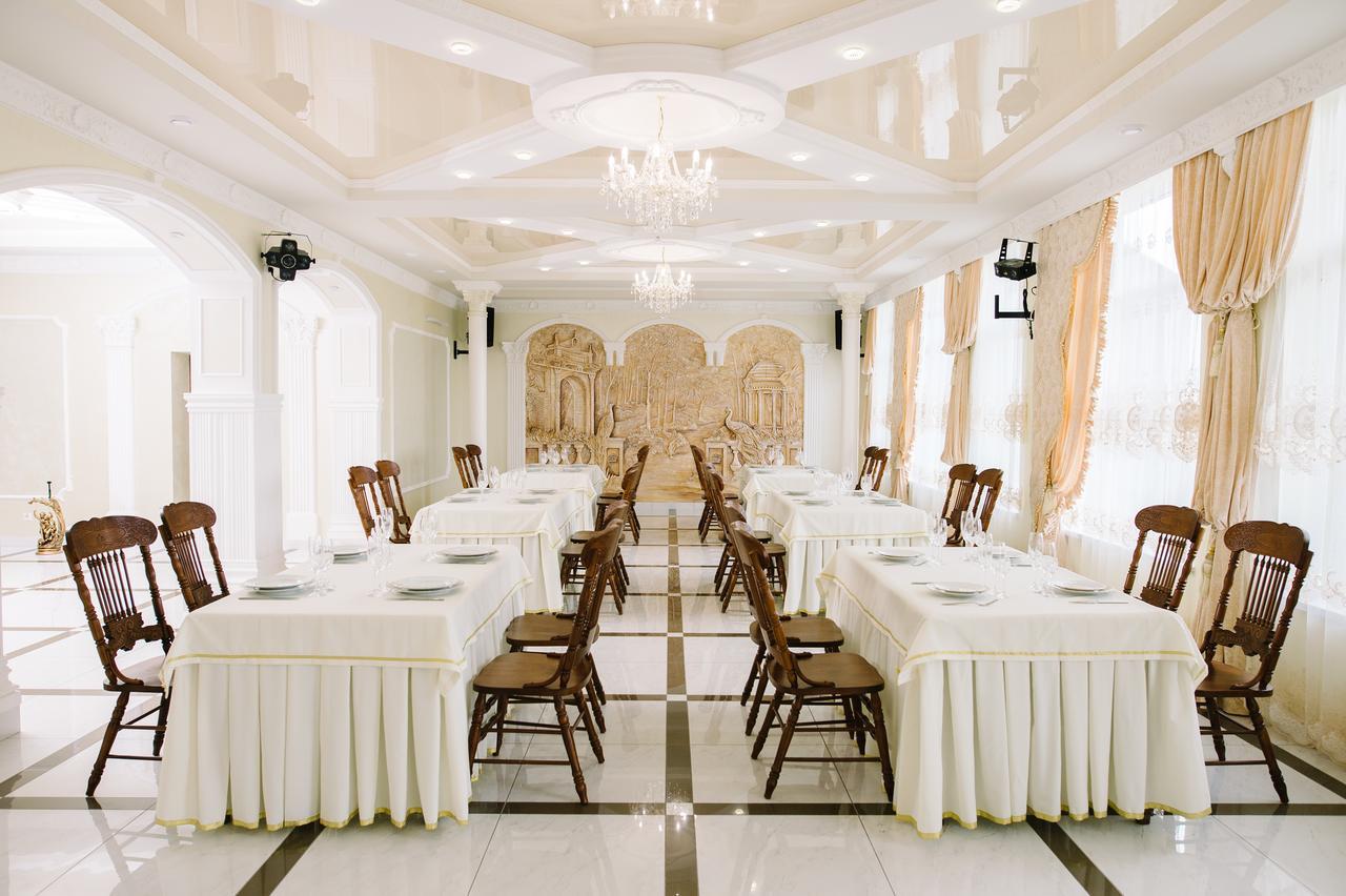 Hotel Korona Kolybayevka Exterior foto